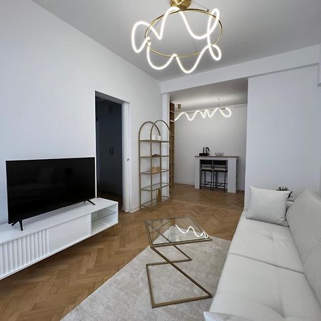 Bucharest City Center Apt Victoriei St Zewnętrze zdjęcie
